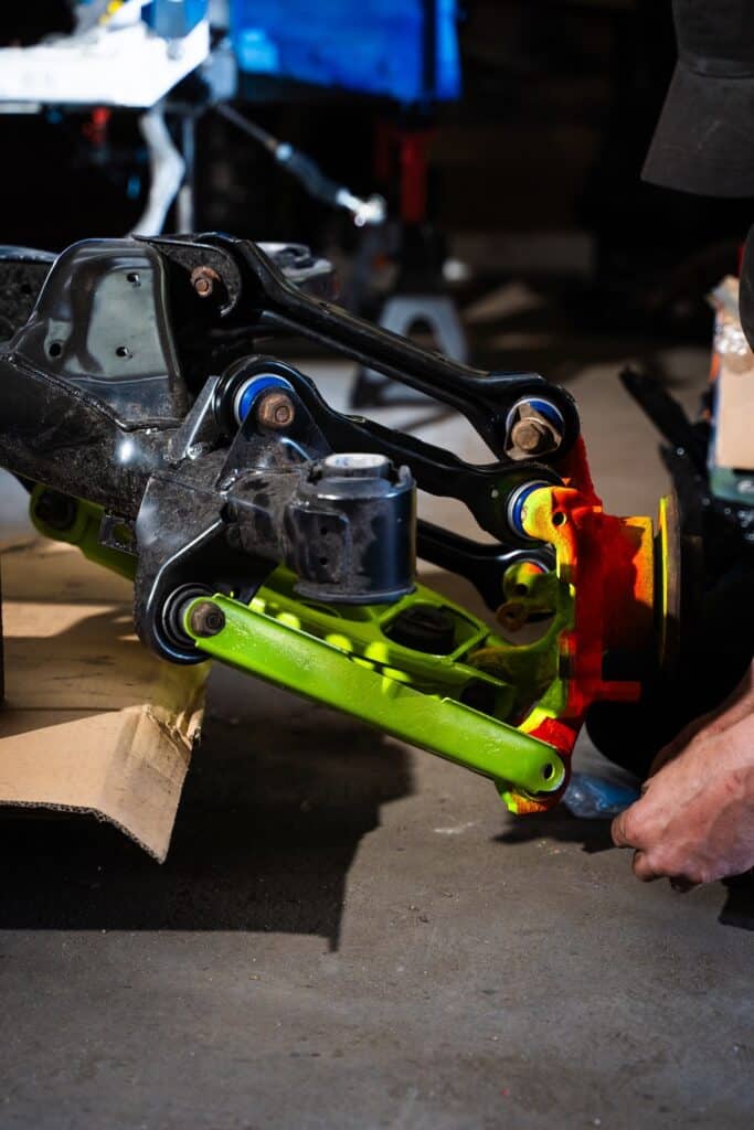 Full Rear Suspension Assembly Process. Drift suspension includes reinforced control arms and precision joints. Drift suspension includes reinforced control arms and precision joints
